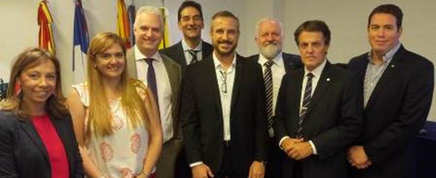 Roxana Miño, Carolina Chamorro, Marcelo Zanitti, Sergio Salimbeni, Fernando Kahn, Enrique Bobzin, Pablo Paisan y Diego Cummins.