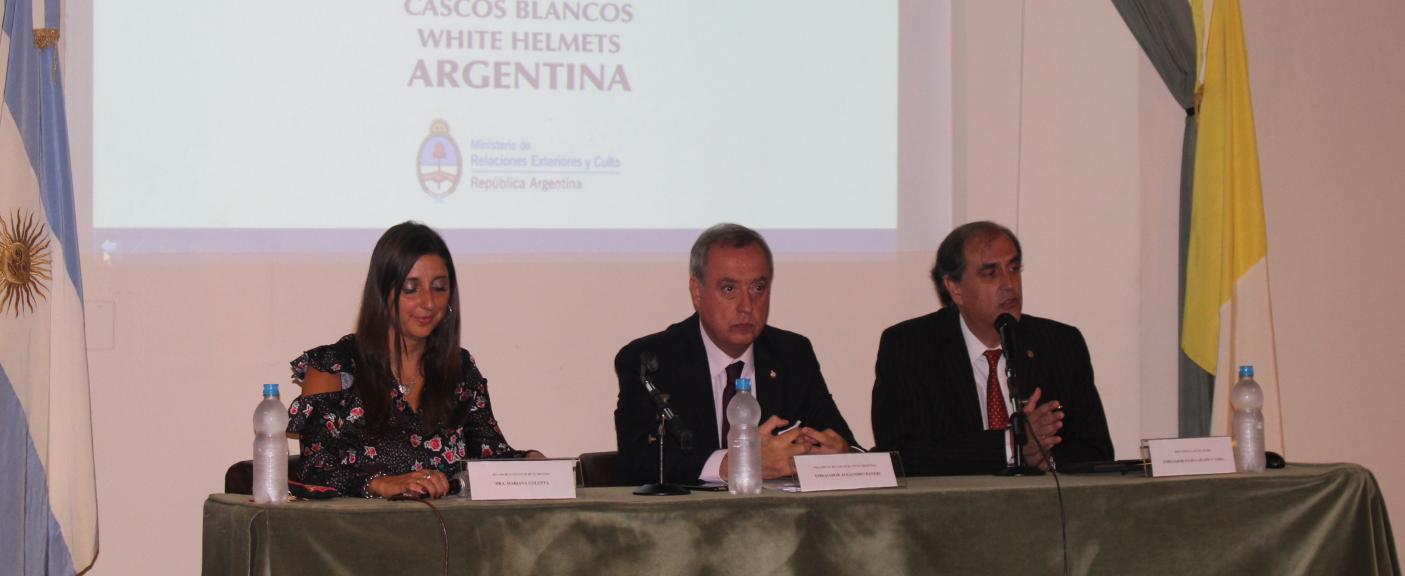 Mariana Colotta, Embajador Alejandro Daneri y Julio Lascano y Vedia. 