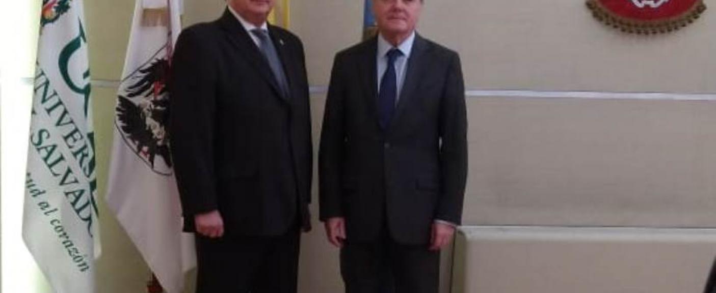 Carlos Ignacio Salvadores de Arzuaga y Federico Pinedo.