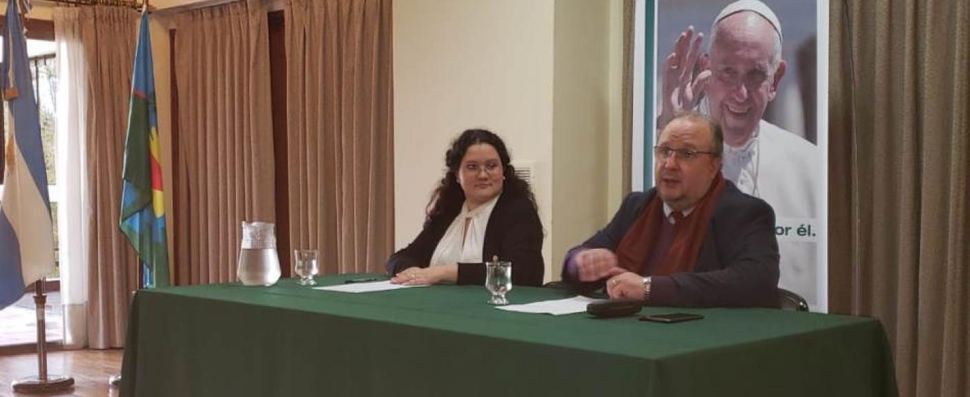Amparo Valladares Canals y Juan Carlos Frontera