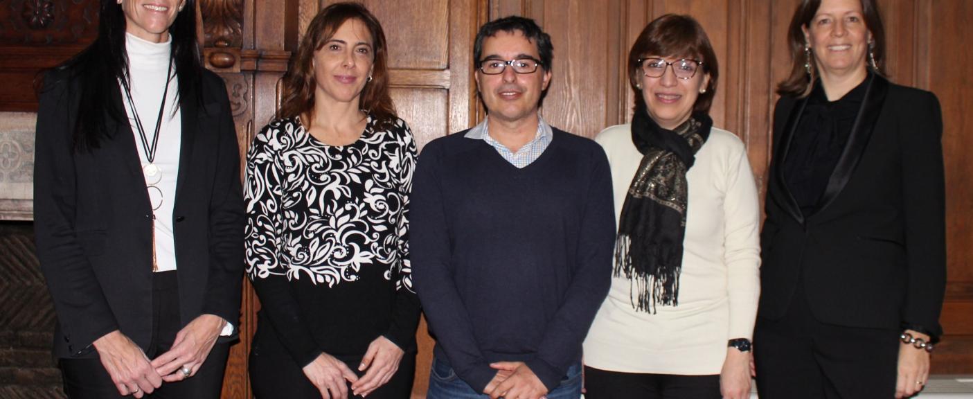 Luciana Tondello, Gabriela Siufi, Pablo Beneitone, Adriana Presa y Romina Cavalli.