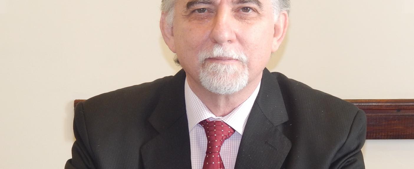 Dr. Bernardo Nante, Decano de la Facultad de Filosofía, Letras y Estudios Orientales