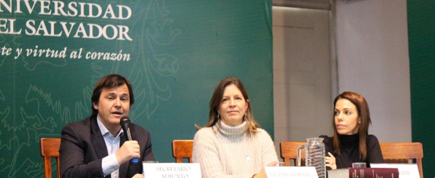 Santiago Hardie, Romina Cavalli y Tamar Hahn
