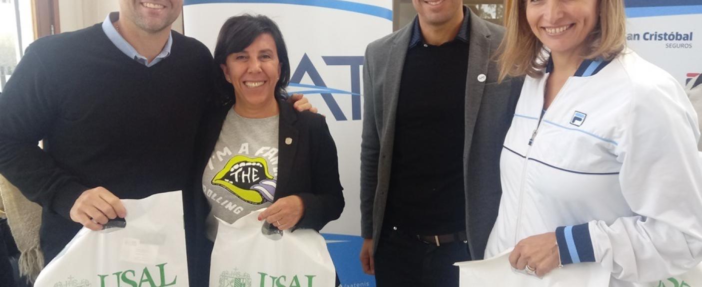 Agustín Santiago Calleri, Presidente de la AAT; Mariana Bonelli, de la Secretaría de Prensa USAL; Martín Vassallo Argüello, Director Ejecutivo de la AAT; y Mercedes Paz, Asesora del Programa Capitana de la Fed Cup.