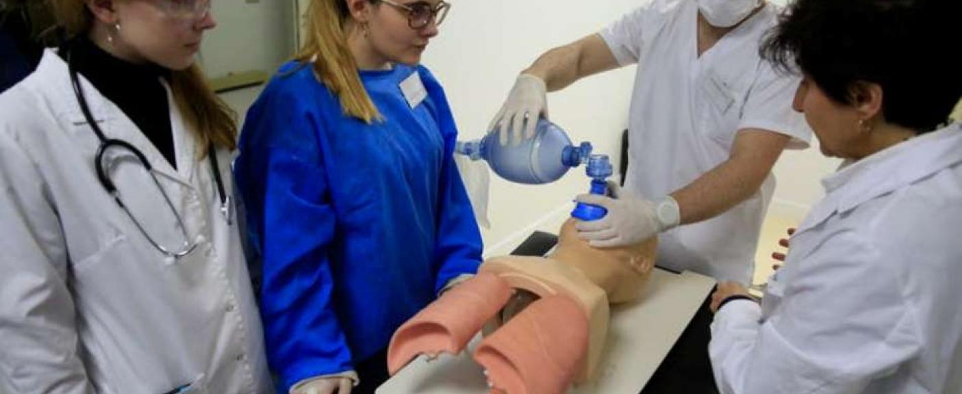 La USAL es la primera universidad que incorpora la cátedra de seguridad del paciente en toda la formación de los futuros médicos Fuente: La Nación - Crédito: Fabián Marelli