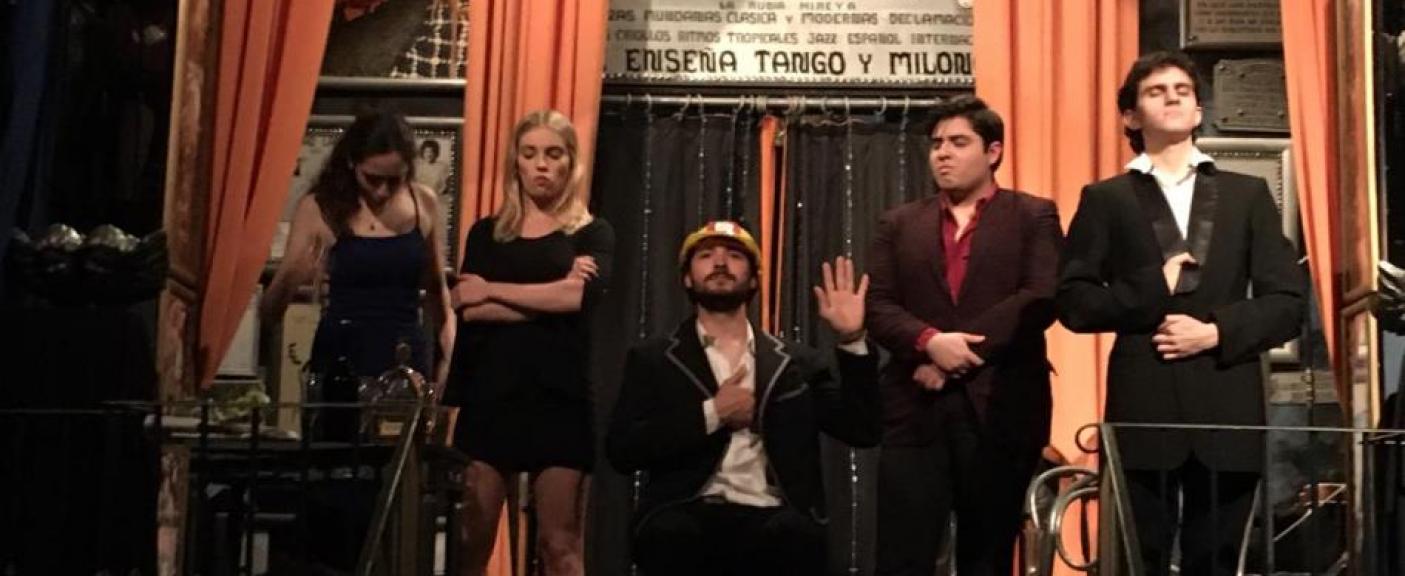 Actuación: Teatro del Absurdo Cátedra Eduardo Pavelic - Lucía Polverini, Magalí Garmarsar, Nicolás Sáenz Valiente, Álvaro Vera Acosta y Matías Turina.
