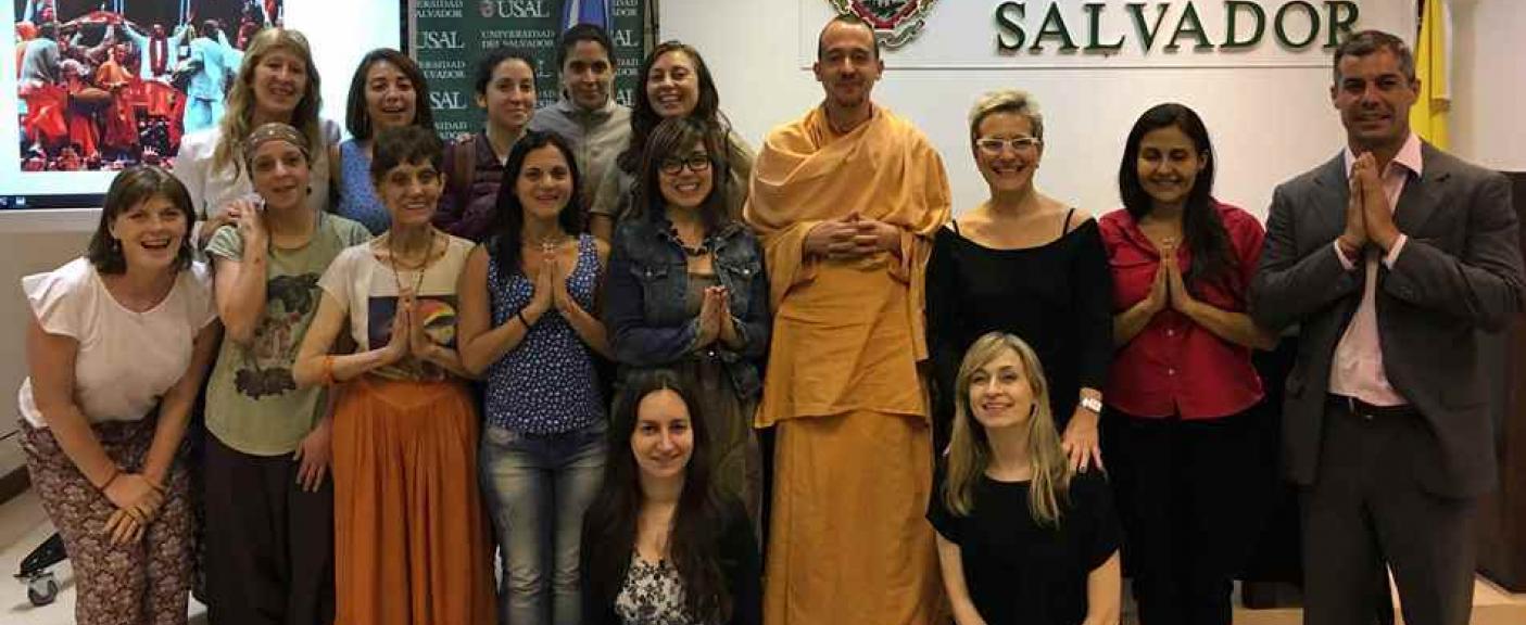 Swami BV Padmanabha y alumnos 