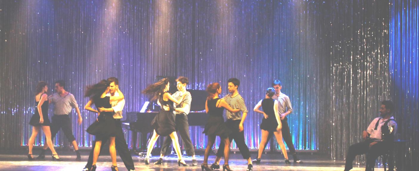 Fotos de sus producciones teatrales