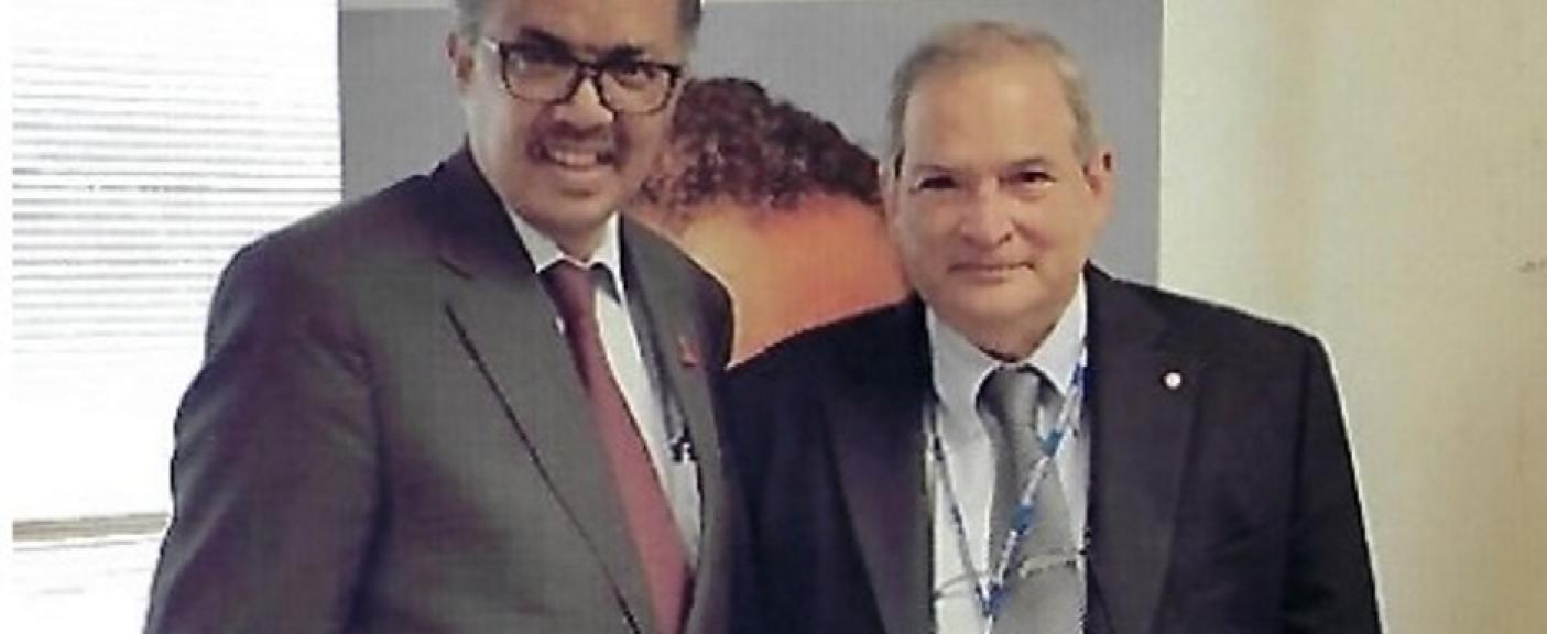 Tedros Adhanom Ghebreyesus, Director General de la Organización Mundial de la Salud (OMS) y Jorge Lemus, profesor Emérito de Salud Pública de la Facultad de Medicina de la USAL