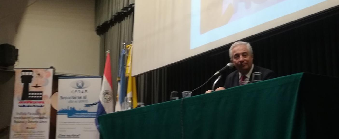 Dr. Carlos Vassallo 