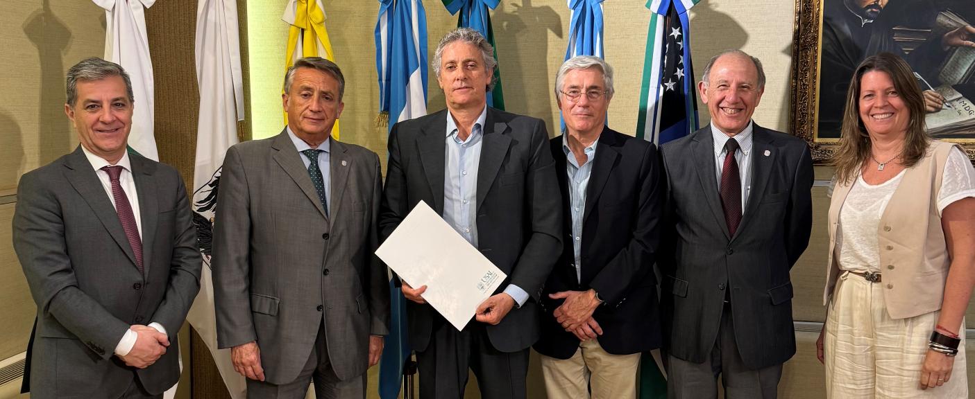 Claudio Blanchart, Carlos Ignacio Salvadores de Arzuaga, Alejandro Bestani, Alejandro Bertín, Héctor Dama y Romina Cavalli.