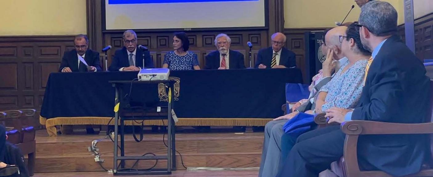 Acto inaugural en el Palacio de Medicina (UNAM): José Luis Lares Manjarrez, Presidente del Patronato del Hospital de Jesús, México; Ricardo J. Losardo, Presidente de la Academia Panamericana de Historia de la Medicina; Mariablanca Ramos; Presidenta del Congreso; Carlos Viesca Treviño; Presidente de la Sociedad Internacional de Historia de la Medicina y José Narro Robles, ex Rector de la UNAM. 