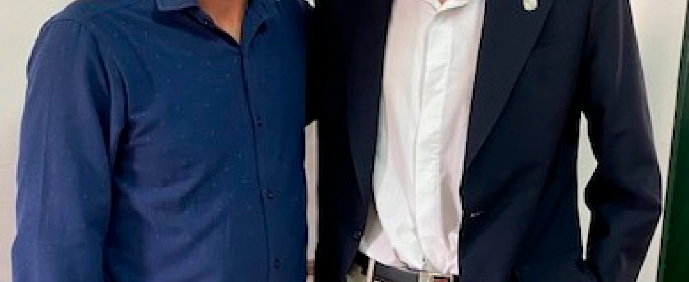 Agustín Podestá y el Padre Juan José Milano