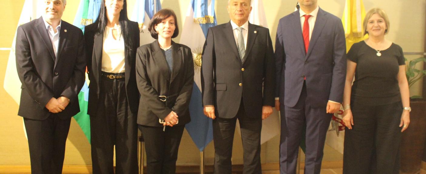 Flavio Virgara, Luciana Tondello, Tamar Lomadze, Carlos Ignacio Salvadores de Arzuaga, S.E. Gvaram Khandamishvili y Roxana Ruffo.