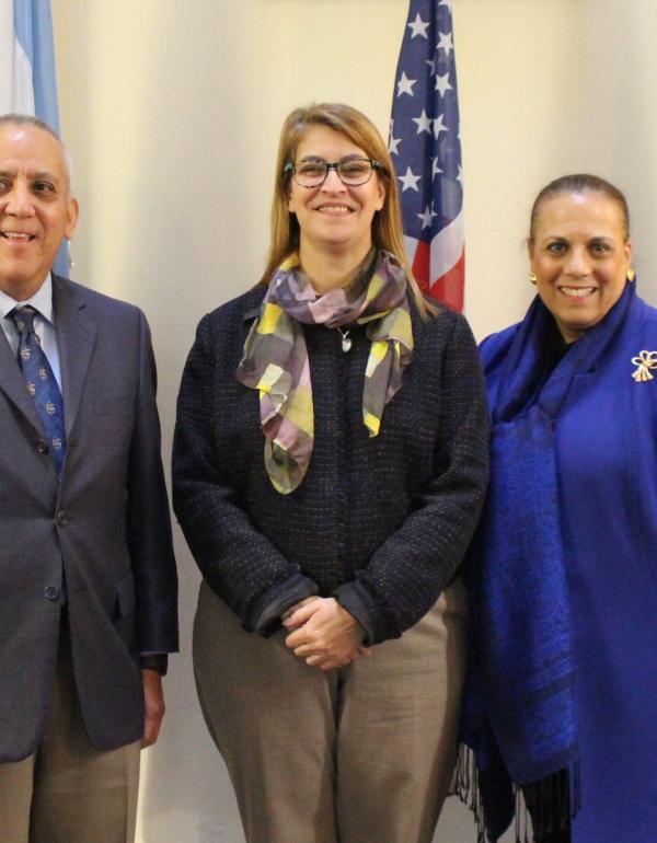 Alberto Benitez, Martina Rojo y Rennee DeVigne