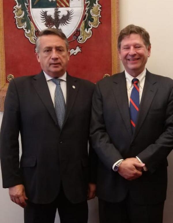 Carlos Salvadores de Arzuaga y Mathew Mirow