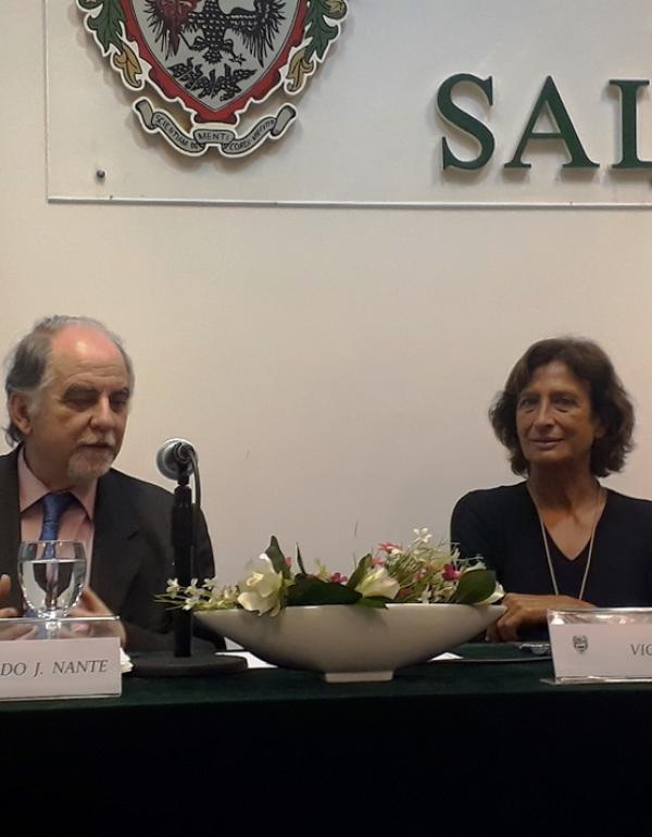 Dra. Victoria Cirlot y Dr. Bernardo Nante, Decano de la Facultad de Filosofía, Letras y Estudios Orientales.