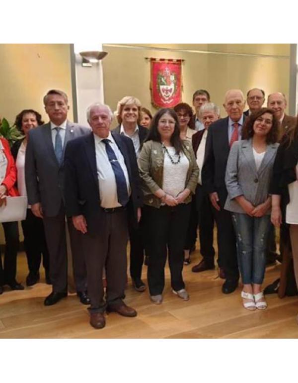 Pares Evaluadores CONEAU con Comisión Directiva USAL