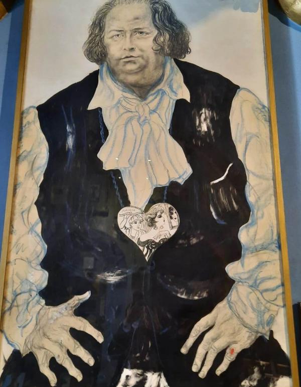 La obra del retrato de Eduardo Bergara Leumann fue realizada en Roma (1975) por Antonio Berni. En el medallón dibujo a Juanito Laguna y a Ramona Montiel.