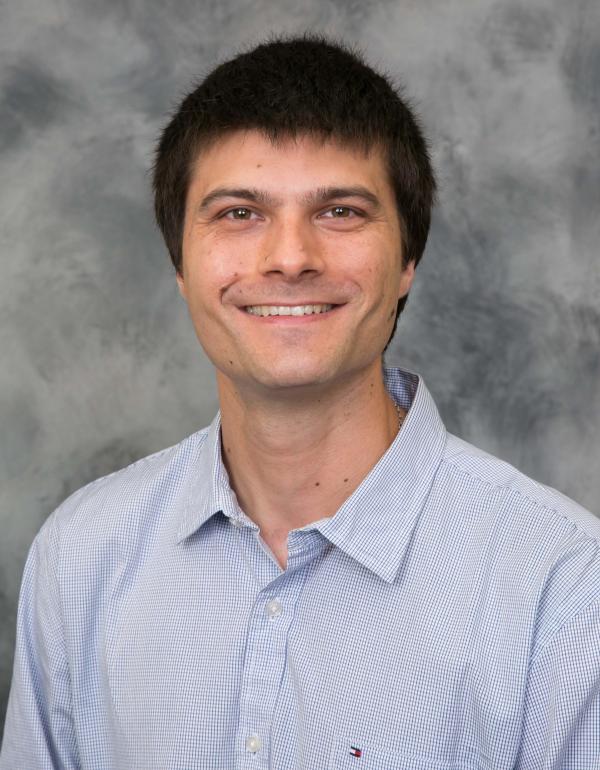 Dr Mariano Carossino