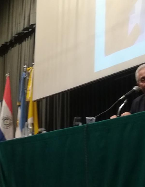 Dr. Carlos Vassallo 