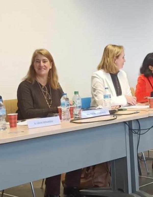 La Prof. Martina L. Rojo con los profesores Anne-Sophie Choné-Grimaldi, Natacha Sauphanor-Brouillaud y Ludovic Bernardeau y Philippe Guez en el coloquio celebrado en París en el mes de febrero de este año.
