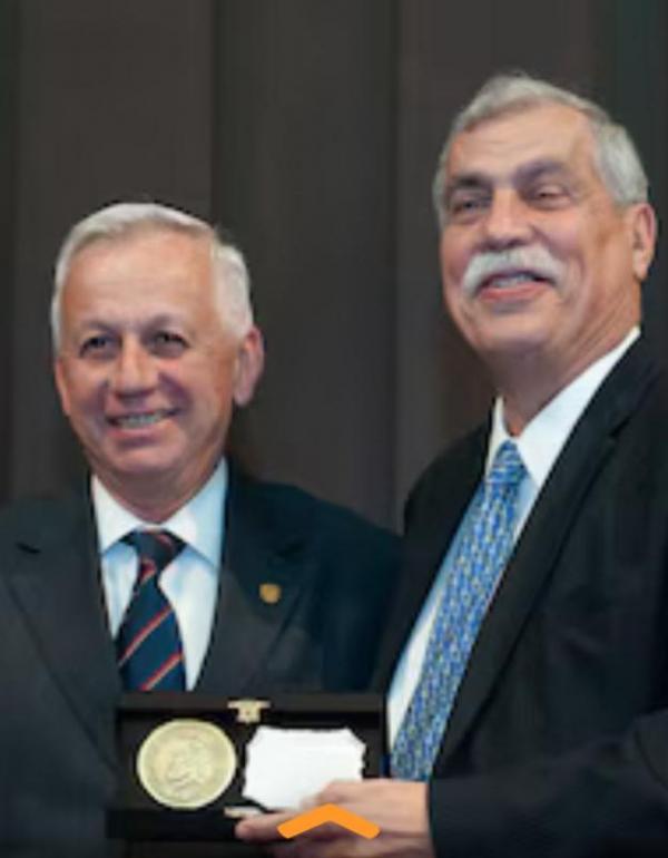 Ricardo Losardo y Daniel Martínez, Decano de la Facultad de Medicina de la USAL