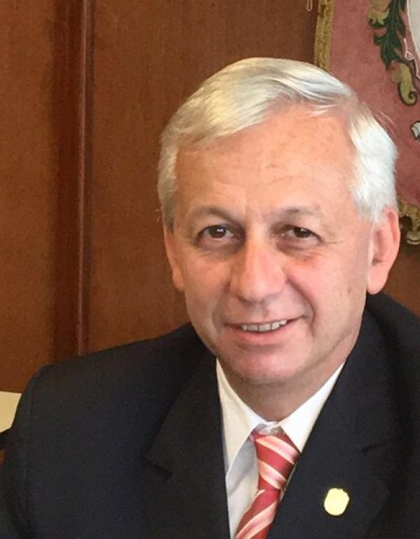 Dr. Daniel Francisco Martínez.
