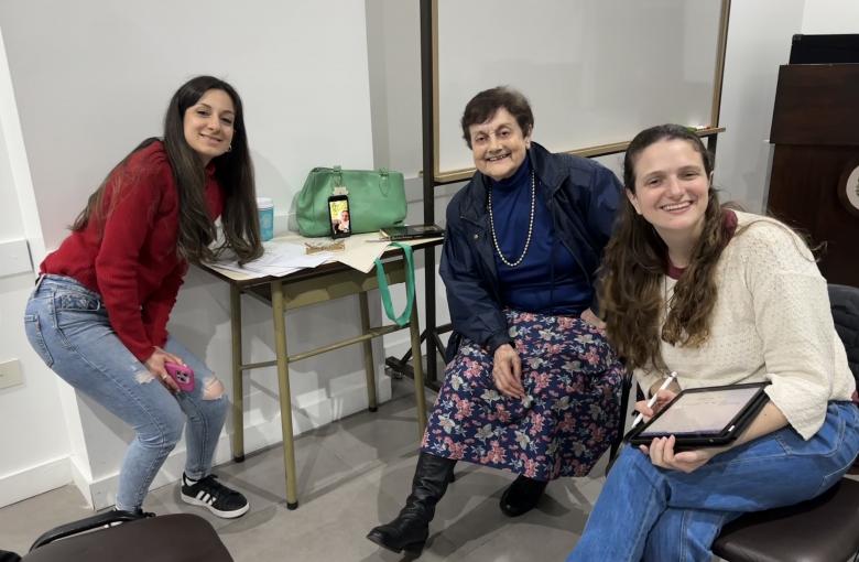 Guadalupe García, Silvina Barna (virtual), Malvina Aparicio y Laura Calderón.