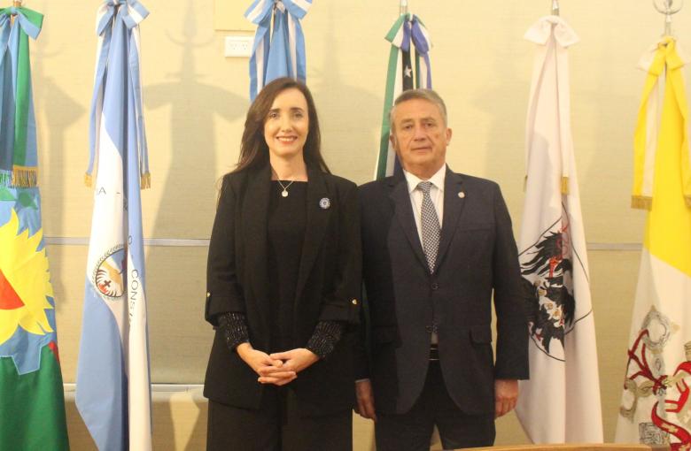 Victoria Villarruel y Carlos I. Salvadores de Arzuaga
