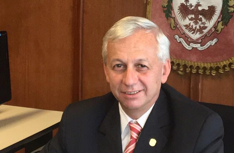 Dr. Daniel Francisco Martínez.