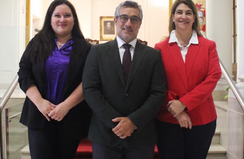 Amparo N. T. Valladares Canals, Santiago Deluca y Martina Lourdes Rojo.