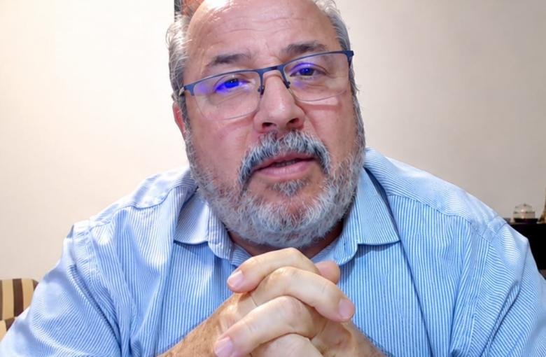 Lic. Mauricio Norman Saldívar.