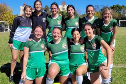 El equipo de Futbol Femenino de la USAL en Pilar, seleccionado "Nuestra Señora del Pilar" (USAL C)