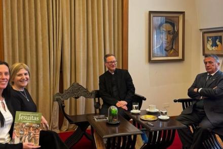 Vicerrectora de Investigación y Desarrollo, Luciana Tondello; Vicerrectora de Formación, Roxana Ruffo; Padre Álvaro Pacheco Carve S.J. y Carlos Ignacio Salvadores de Arzuaga, Rector de la Universidad